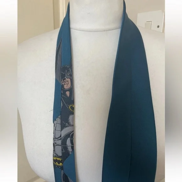 Rare Vintage Batman Design Mens Tie Teal Dark Knight 1992 - Picture 10 of 16